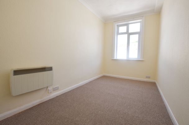 2 bed apartment to rent in Westover Road, Bournemouth, BH1 - Photo 1