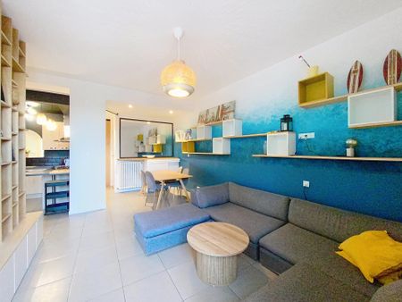 Location Appartement 4 pièces 70m² NICE 06000 - Photo 3