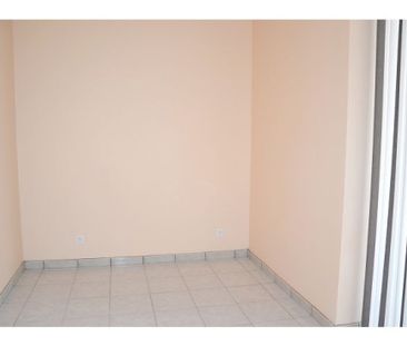 Appartement T1bis meublé en plein centre de Saint Quentin Fallavier - Photo 1