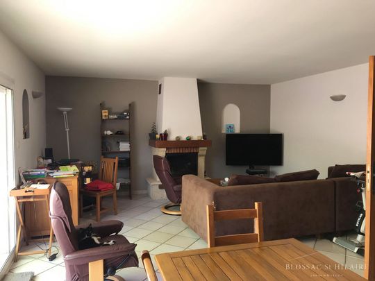 Location Maison 4 pièces 111m² POITIERS 86000 - Photo 1