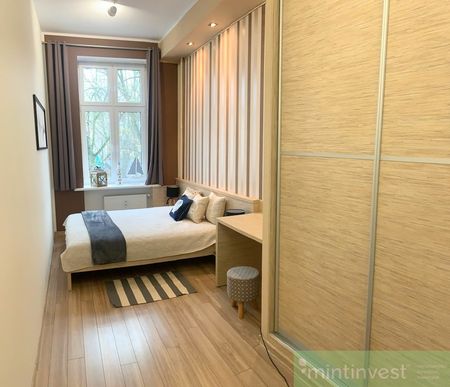 2 pok. wyposażone ul. Mariacka z miejscem post. - Photo 2