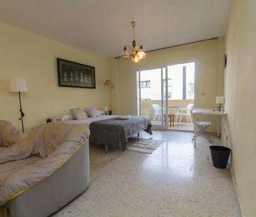 Alameda de Capuchinos, Málaga, Andalusia 29014 - Photo 6