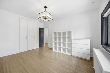 For Lease - 241 Lonsmount Drive, Toronto, Ontario - Photo 5
