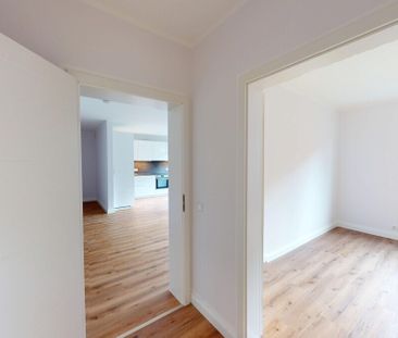 Oberkassel: Charmante Wohnung modernisiert mit Einbauküche Balkon &... - Photo 1