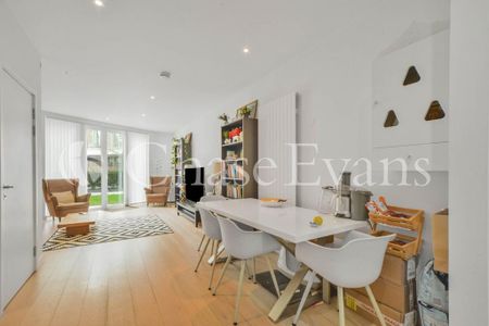 3 bedroom terraced house to rent - Photo 4