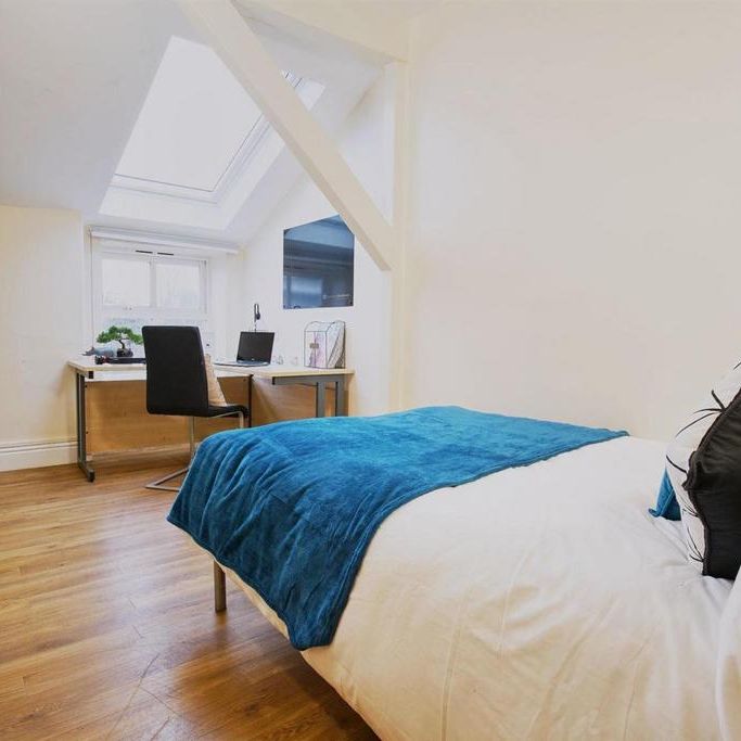 1 bedroom in a flat share to rent - Photo 1