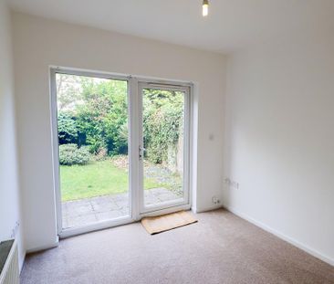 3 bedroom end of terrace house to rent - Photo 1