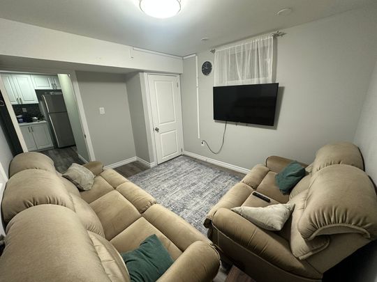 For Lease - 843 Brandenburg Boulevard, Waterloo, Ontario - Photo 1