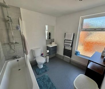 3 bedroom maisonette to rent - Photo 5