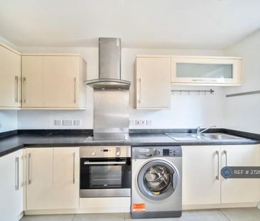 1 bedroom flat to rent - Photo 4