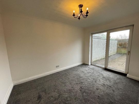3 bedroom terraced house to rent - Photo 1