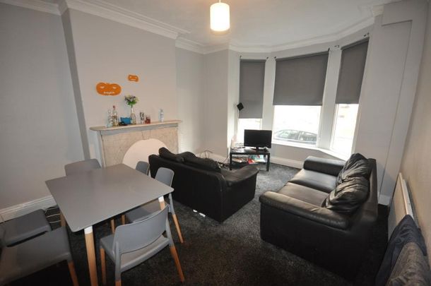 5 bedroom terraced house to rent - Photo 1