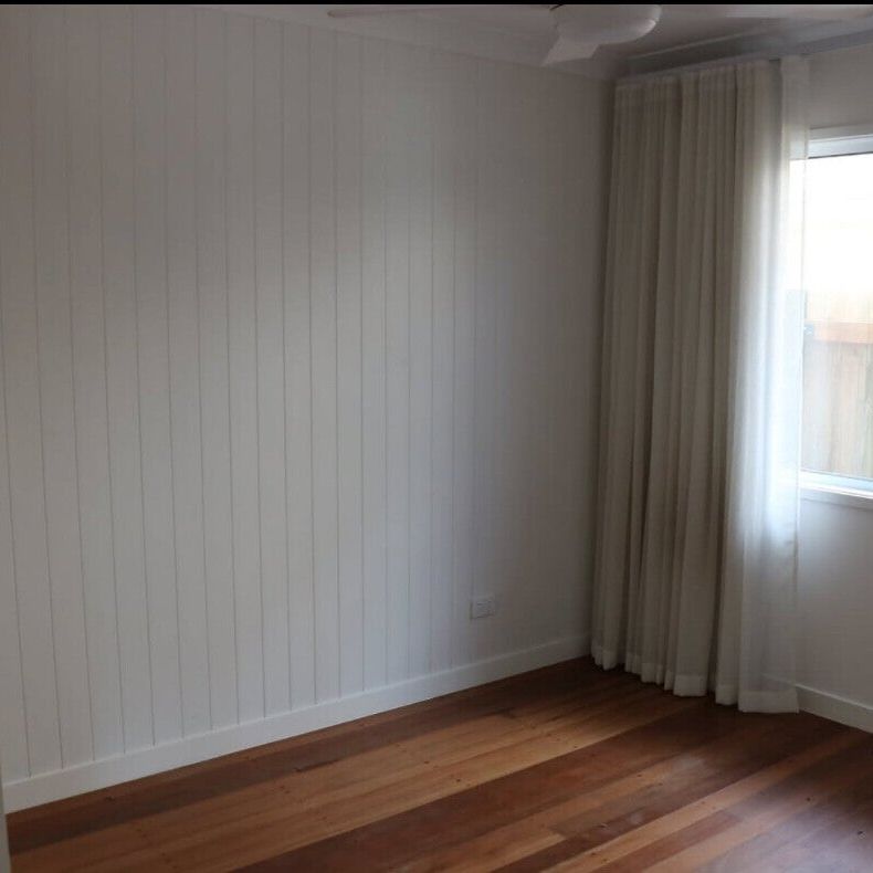 Coolangatta - Photo 1