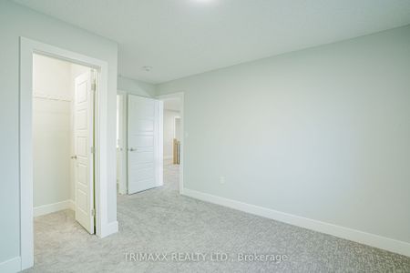 Detached Home For Lease | X8033514 - Photo 2