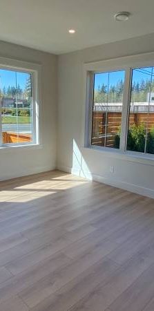 Evergreen Road Townhouse - Photo 1