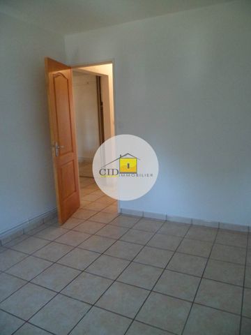 Location Appartement 3 pièces 65m² ST PRIEST 69800 - Photo 3