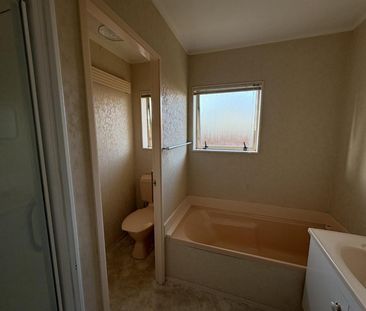 Dominion Delight - 3-Bedroom Gem in Nawton - Photo 5