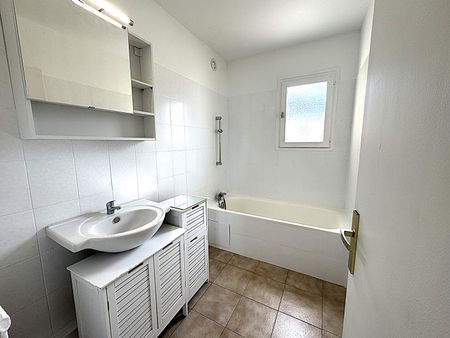 Location Appartement 3 pièces 56m² - Photo 5