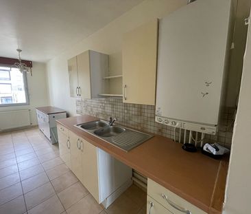 Location Appartement 3 pièces 83m² - Photo 3