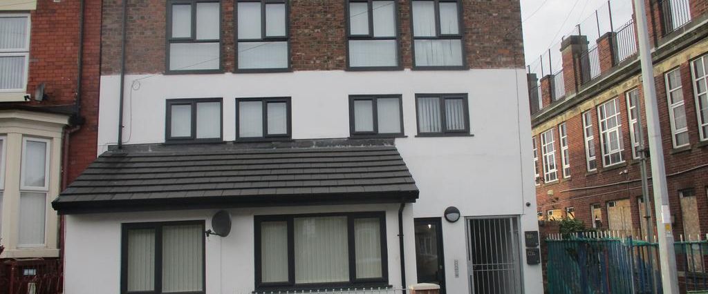 2 bedroom flat to rent - Photo 1