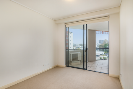 Living in the heart of Toowong - Photo 4