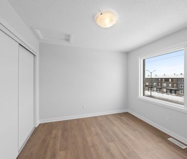 For Lease - 1227 Creekway Private, Kanata, Ontario - Photo 4