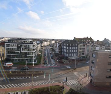 Gemeubileerd appartement met twee slaapkamers en mooi uitzicht over... - Photo 1