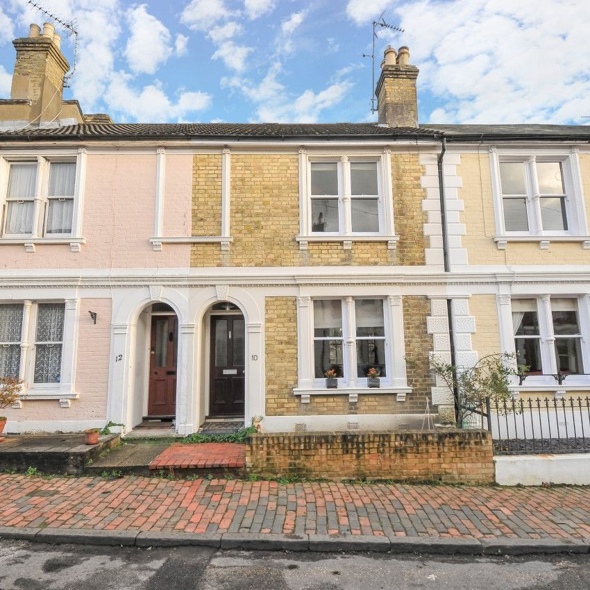 3 Double Bedroom Terrace House to let in Tunbridge Wells - Photo 1