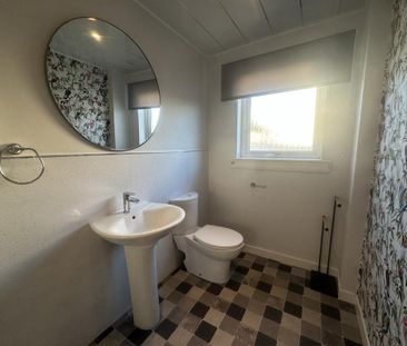 2 bedroom detached house to rent - Photo 6