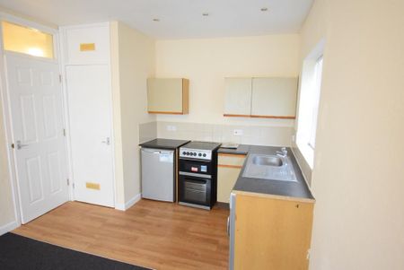 1 bedroom apartment to rent - Photo 4