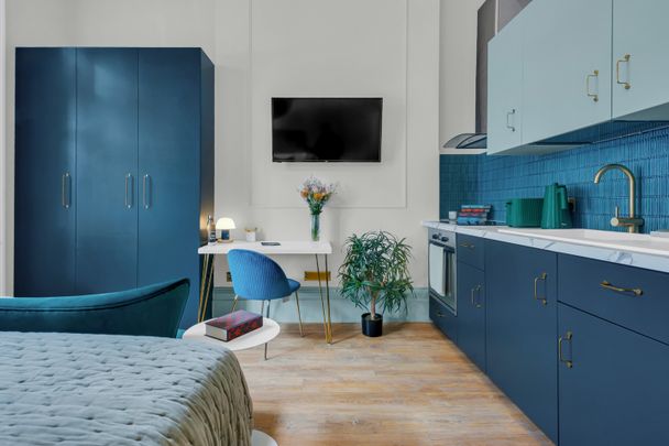 Studio Flat, Eardley Cres, SW5 - Photo 1