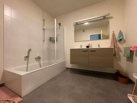 Prachtig gelijkvloers appartement met 2 slaapkamers te Dendermonde (Schoonaarde) - Photo 2