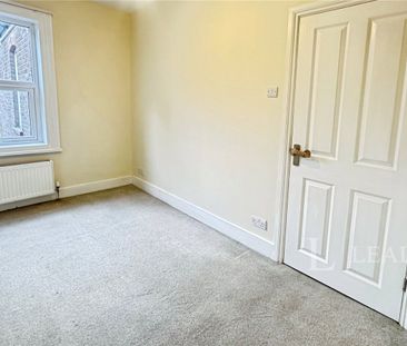 3 bedroom house to rent Tennyson Road, Luton, LU1 - Photo 3