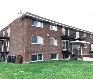 234 rue Pierrefontaine | 234 Rue de Pierrefontaine, Boisbriand - Photo 1
