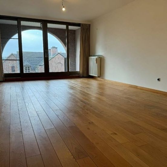 Appartement te huur - Photo 1