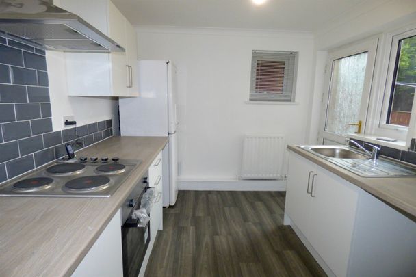 2 bed flat to rent in Devon Road, Hebburn, NE31 - Photo 1