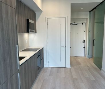 For Lease - 8 Cumberland Street Unit# 4504, Toronto, Ontario - Photo 2