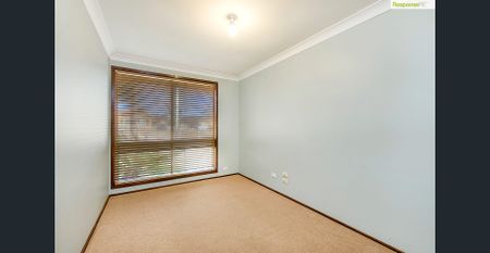 Comfortable Family Living in Claremont Meadows - Photo 2