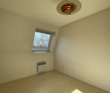 APPARTEMENT LUMINEUX T2 DE 50m2 AU 4ÈME ÉTAGE RÉSIDENCE DE VALOIS - Photo 4