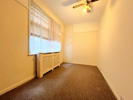 2 bedroom ground floor flat to rent - Photo 3