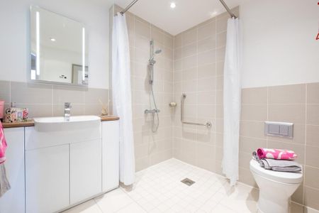 2 bedroom apartment to rent - Photo 5