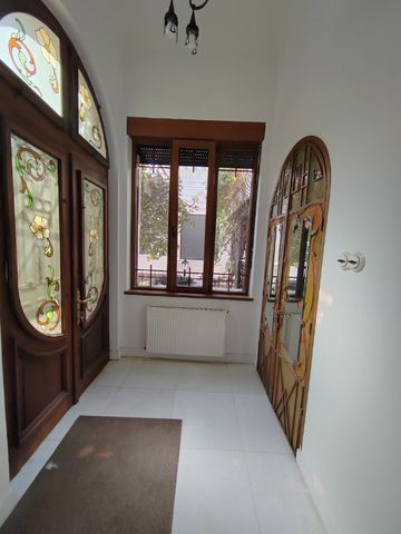 Zona Bd. Dacia imobil reprezentativ 9 camere - Fotografie 4