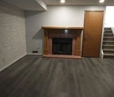 3 Bedroom 2 washroom full house for rent | Calgary - Photo 1