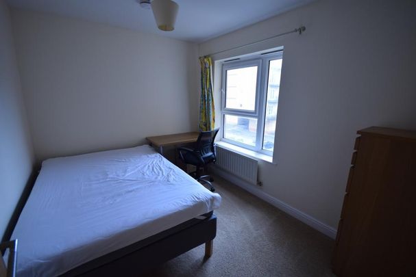 3 bedroom flat to rent - Photo 1