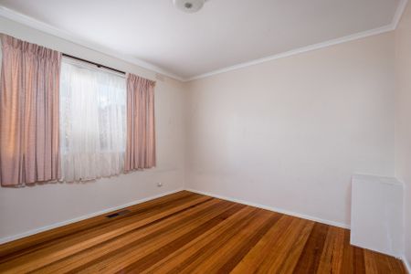 WELL PRESENTED 3 BEDROOM HOME - Photo 2