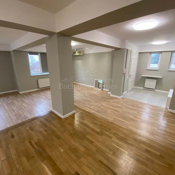 Large Duplex Villa of 5 Bedrooms - BSB - Photo 1