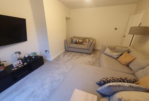 3 bedroom terraced house to rent - Photo 1