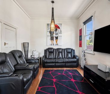 Californian Character Home in East Geelong - Photo 1