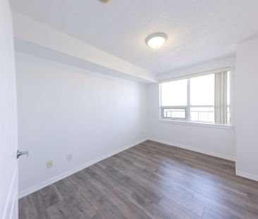 For Lease - 4 Elsinore Path Unit# 614, Toronto, Ontario - Photo 3