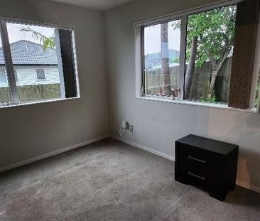 Modern Renovated 2 Bedroom Unit - Photo 6